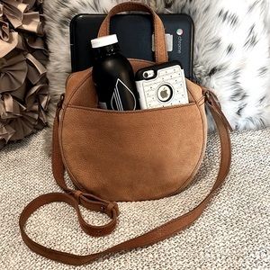 Madewell The Simple Circle Tan Leather Circle Crossbody Bag Purse